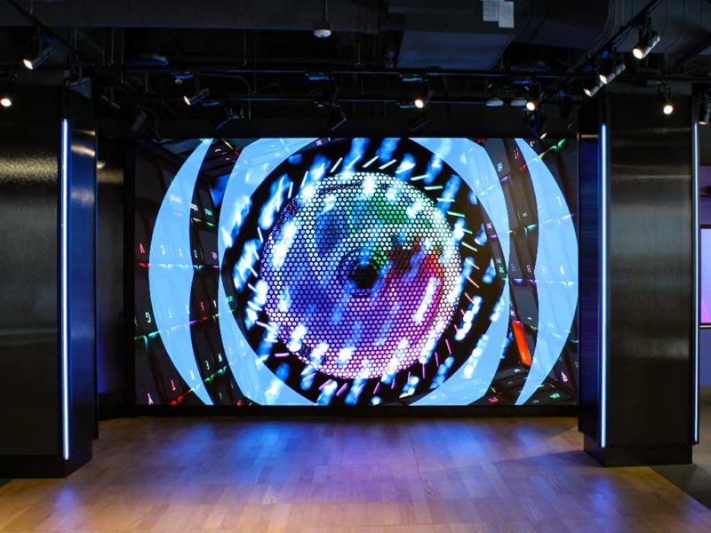 AT&T Experience Store Uses LED from SNA Displays