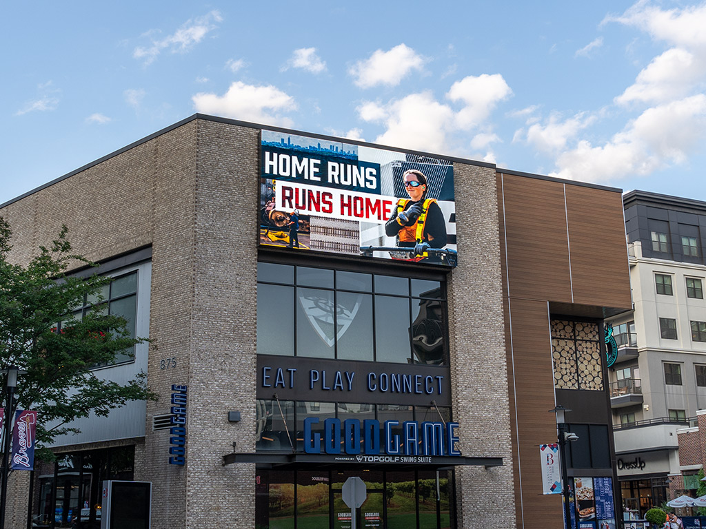 Top Golf Good Game outdoor LED